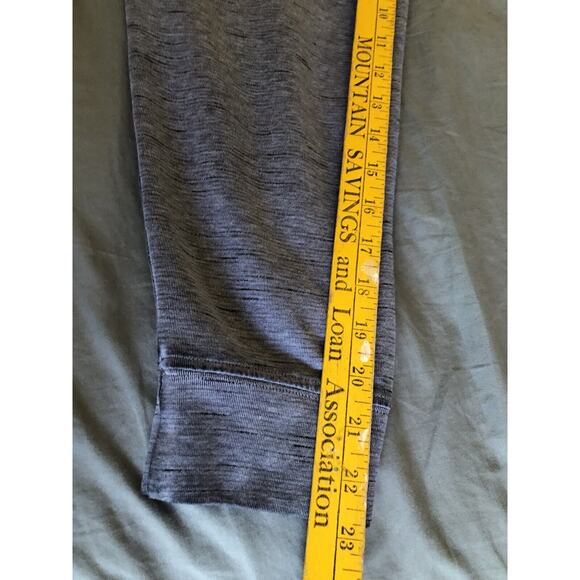 Wyoming Cowboys XL hoodie Champion brand - Picture 12 of 12
